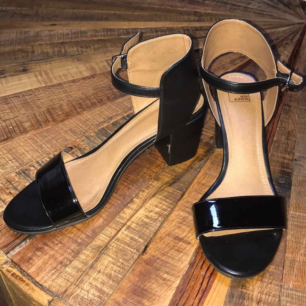 14th & Union leather heeled sandals